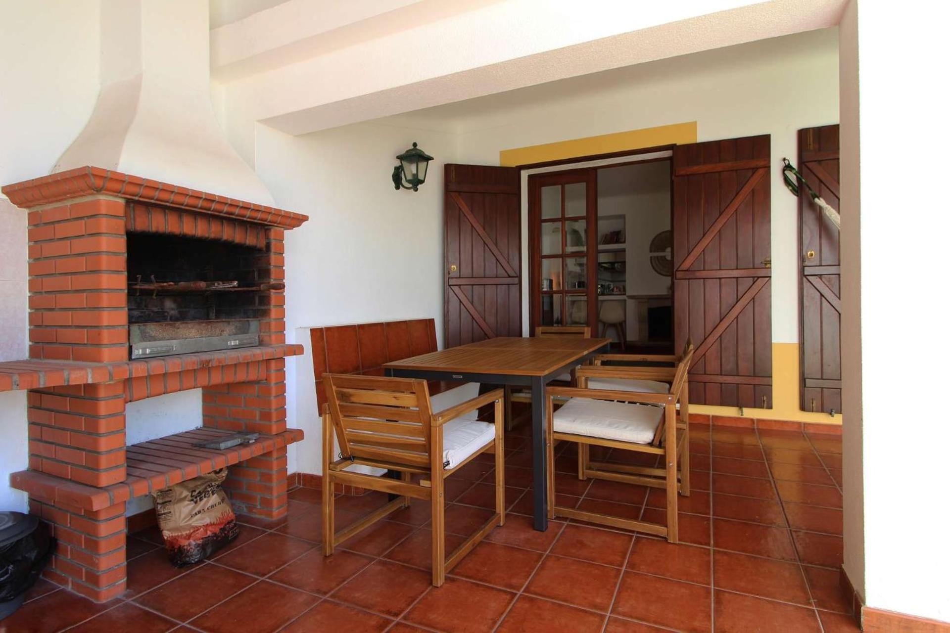 ヴィラ・ノヴァ・デ・ミルフォンテス Casa Do Altinhoヴィラ エクステリア 写真